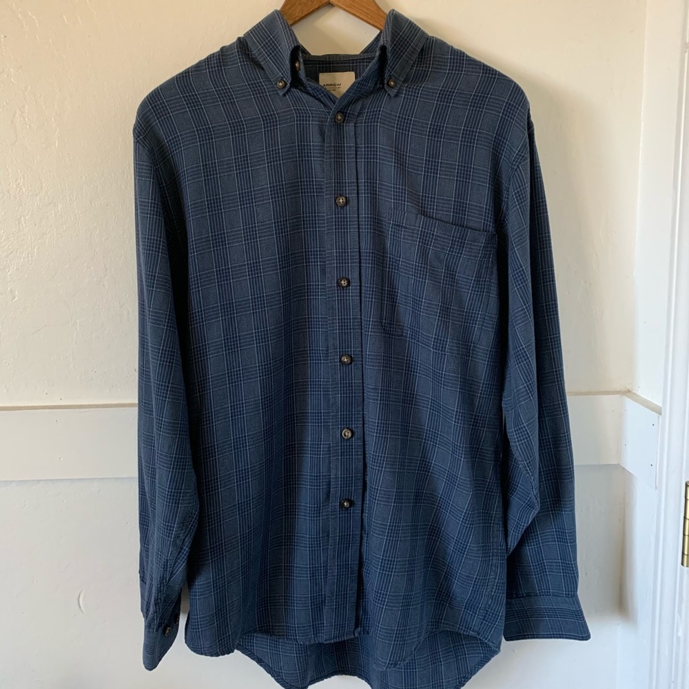 Men’s Arrow dress shirt